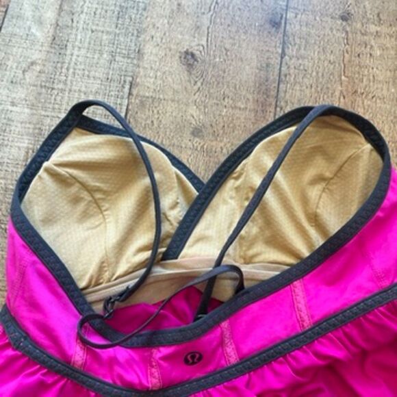 Lululemon Rehearsal Tank Paris Pink Size 4 Drawstring Hem Built in Bra - Picture 9 of 9